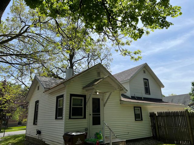 415 Ionia Street, Belding City, MI 48809