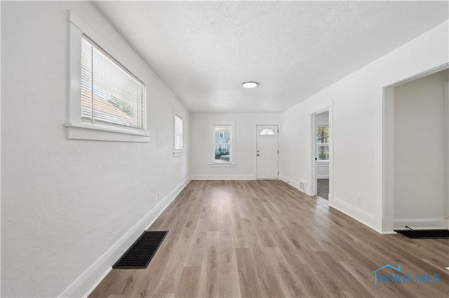 1952 Fairfax Road, Toledo, OH 43613