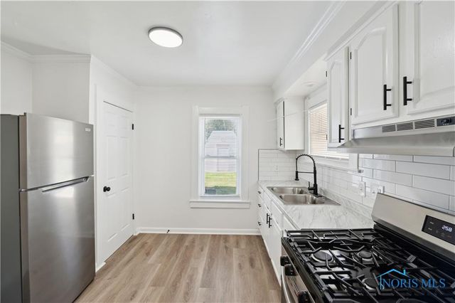 1952 Fairfax Road, Toledo, OH 43613