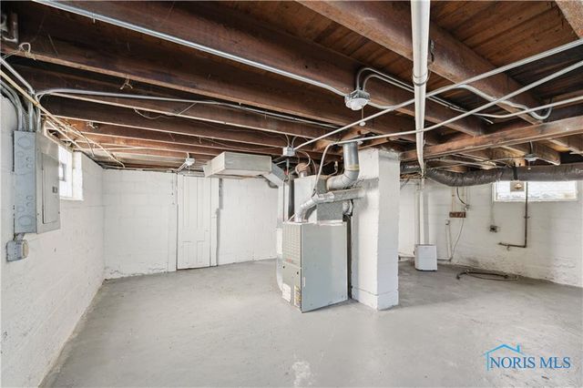 1952 Fairfax Road, Toledo, OH 43613