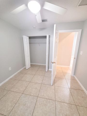 524 Southridge Road, Delray Beach, FL 33444