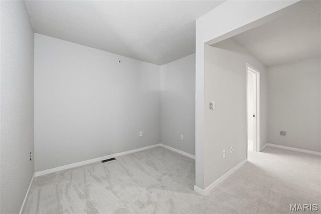 200 S Kirkwood Road 308, Kirkwood, MO 63122