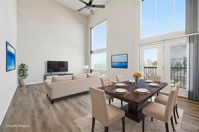 200 S Kirkwood Road 308, Kirkwood, MO 63122