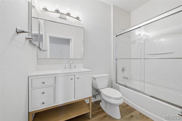 200 S Kirkwood Road 308, Kirkwood, MO 63122