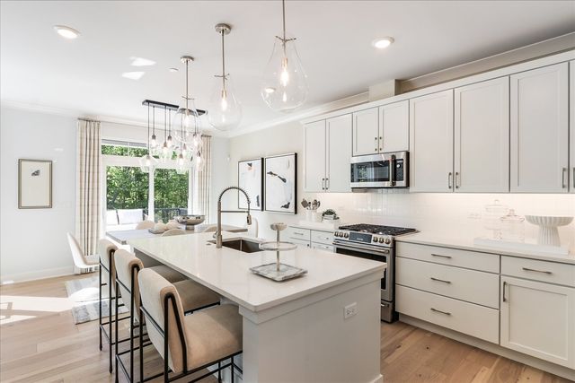 2022 Iron Ridge Lane, Naperville, IL 60563