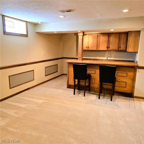 8420 Hunting Drive, North Royalton, OH 44133
