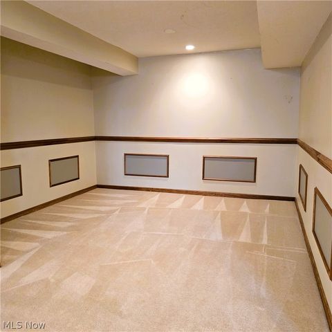 8420 Hunting Drive, North Royalton, OH 44133