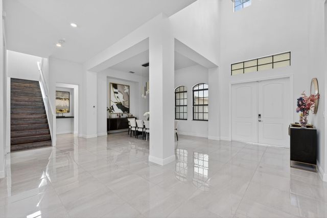 8550 W Parkland Bay Trail, Parkland, FL 33076