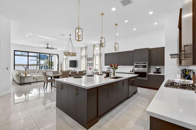 8550 W Parkland Bay Trail, Parkland, FL 33076