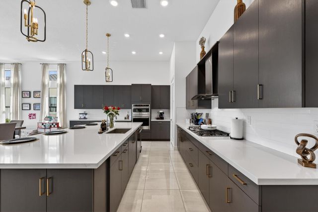 8550 W Parkland Bay Trail, Parkland, FL 33076