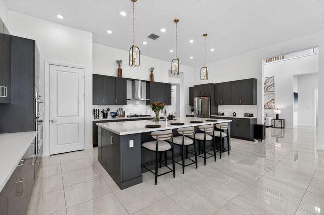 8550 W Parkland Bay Trail, Parkland, FL 33076