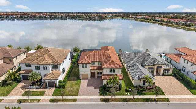 8550 W Parkland Bay Trail, Parkland, FL 33076