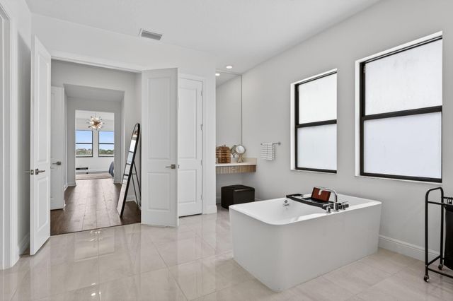 8550 W Parkland Bay Trail, Parkland, FL 33076