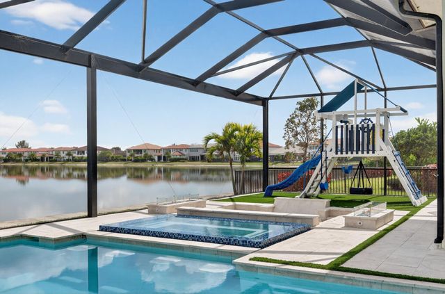 8550 W Parkland Bay Trail, Parkland, FL 33076