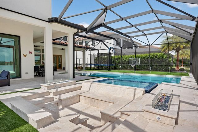 8550 W Parkland Bay Trail, Parkland, FL 33076