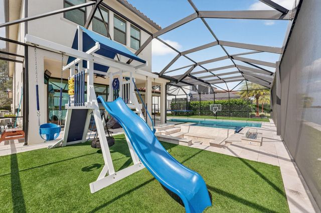 8550 W Parkland Bay Trail, Parkland, FL 33076