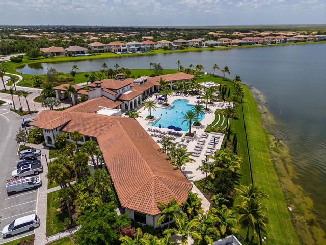 8550 W Parkland Bay Trail, Parkland, FL 33076