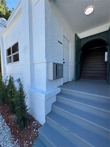 4028 SW 11th St MADRID, Miami, FL 33134