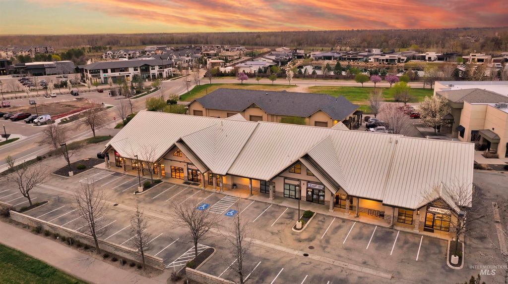 1045 S Ancona Ave, Eagle, ID 83616