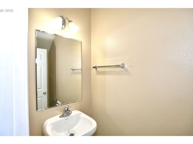 1622 Sw SAN MATEO Ter, Beaverton, OR 97003