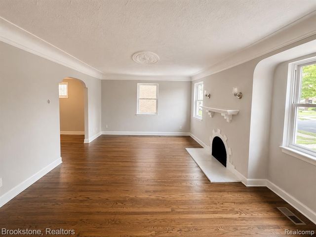 5745 Grayton Street, Detroit, MI 48224