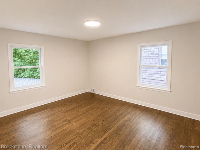 5745 Grayton Street, Detroit, MI 48224