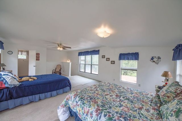 1108 Pebble Beach Dr NW, Lakehills, TX 78063