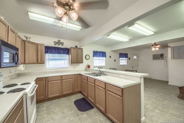 1108 Pebble Beach Dr NW, Lakehills, TX 78063