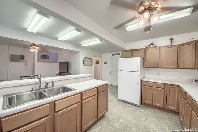 1108 Pebble Beach Dr NW, Lakehills, TX 78063