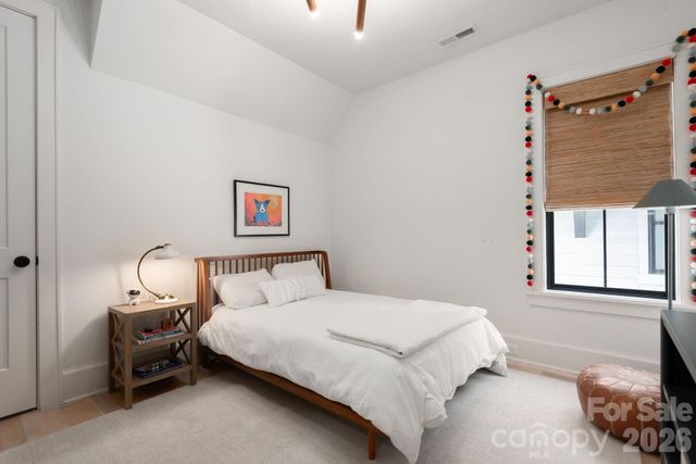 3020 Whiting Avenue, Charlotte, NC 28205