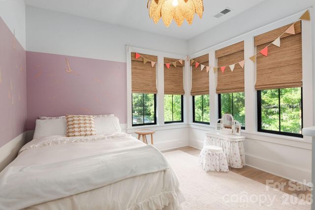3020 Whiting Avenue, Charlotte, NC 28205