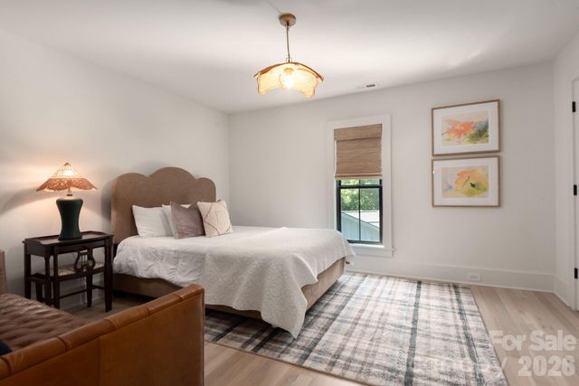 3020 Whiting Avenue, Charlotte, NC 28205