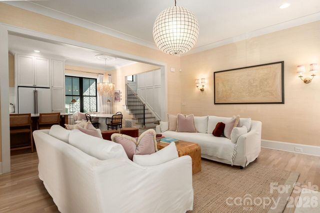 3020 Whiting Avenue, Charlotte, NC 28205