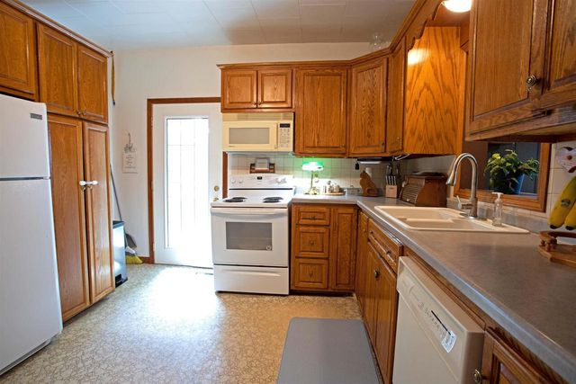 N3225 County Road K, Mauston, WI 53948