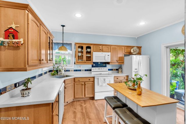40 1st Street, Rumson, NJ 07760