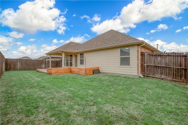 817 Silvermoon Drive, Little Elm, TX 75068