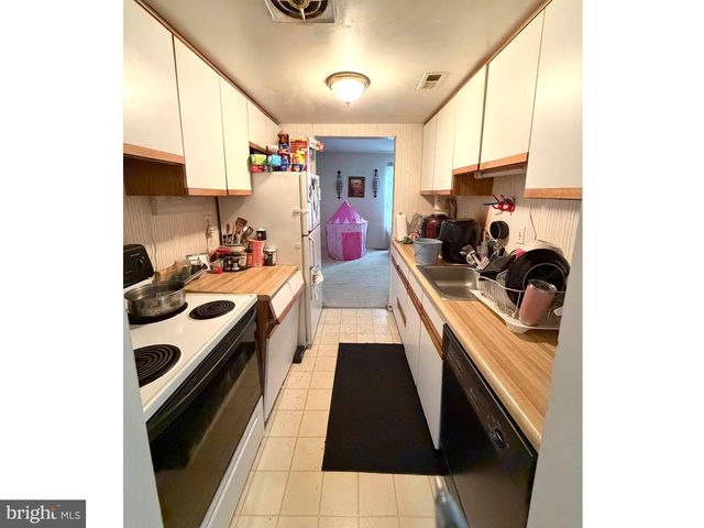 1805 JAYBIRD CT, Severn, MD 21144