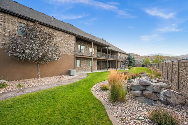 6828 W VISTA SPRINGS DR, Herriman, UT 84096