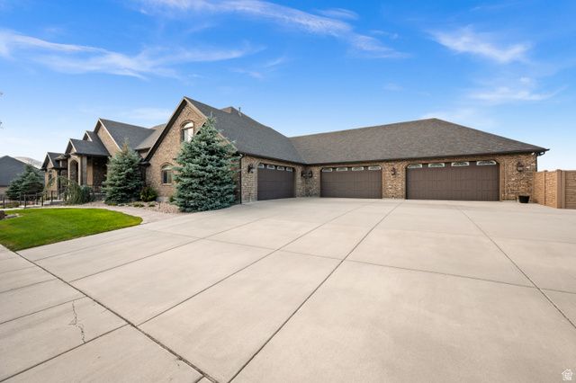 6828 W VISTA SPRINGS DR, Herriman, UT 84096