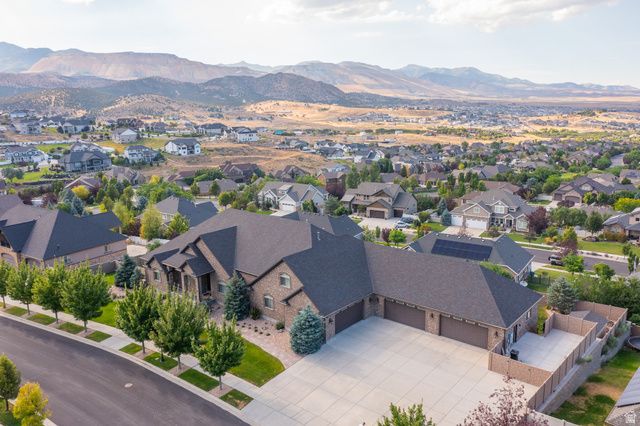 6828 W VISTA SPRINGS DR, Herriman, UT 84096