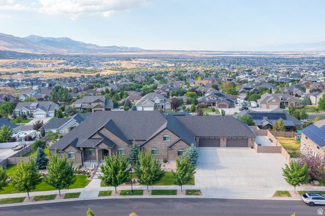 6828 W VISTA SPRINGS DR, Herriman, UT 84096