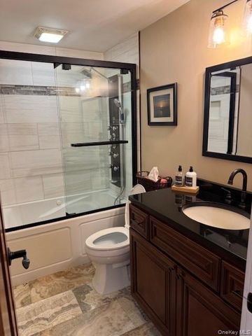1917 Jackson Avenue, West Islip, NY 11795