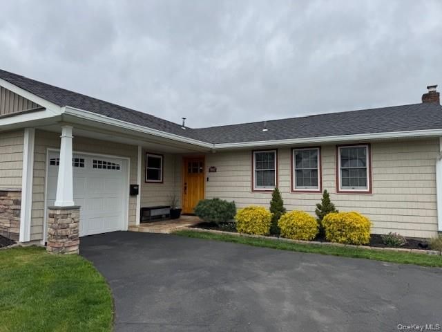 1917 Jackson Avenue, West Islip, NY 11795