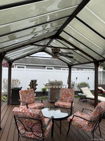1917 Jackson Avenue, West Islip, NY 11795