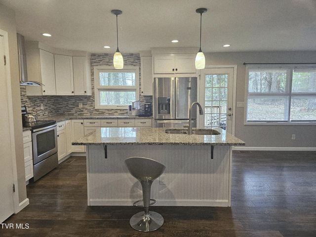 2323 Inglewood Drive, Kingsport, TN 37664