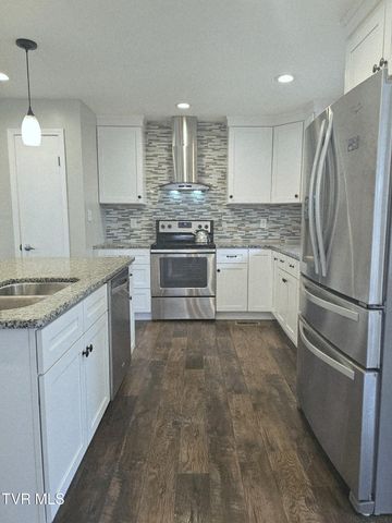 2323 Inglewood Drive, Kingsport, TN 37664