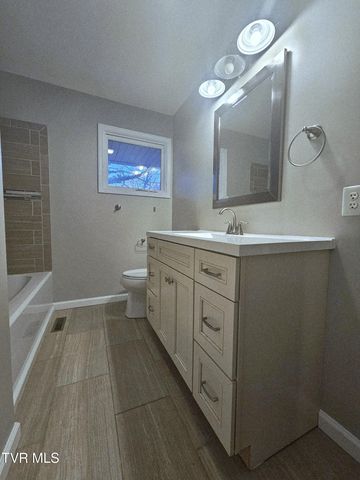 2323 Inglewood Drive, Kingsport, TN 37664