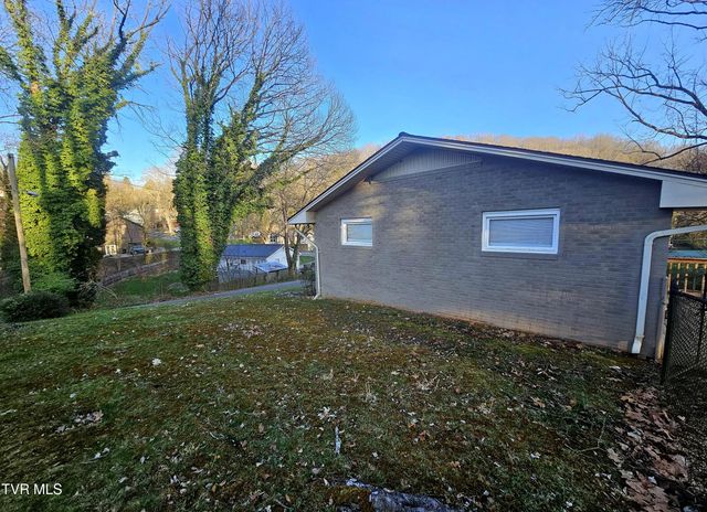 2323 Inglewood Drive, Kingsport, TN 37664