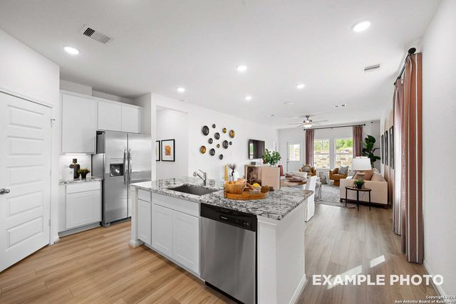 10326 Gala Jct, San Antonio, TX 78224