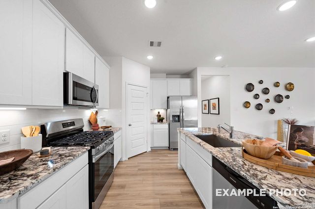 10326 Gala Jct, San Antonio, TX 78224